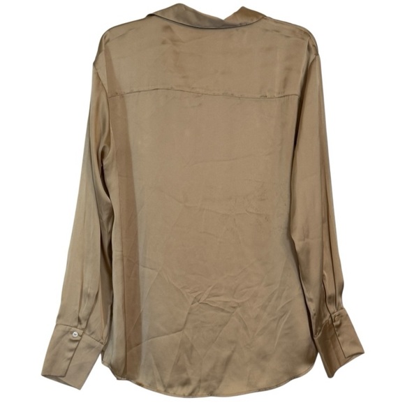 ❤️‍🔥WEEKEND LOS ANGELES SILK BUTTON UP BLOUSE - Picture 2 of 5